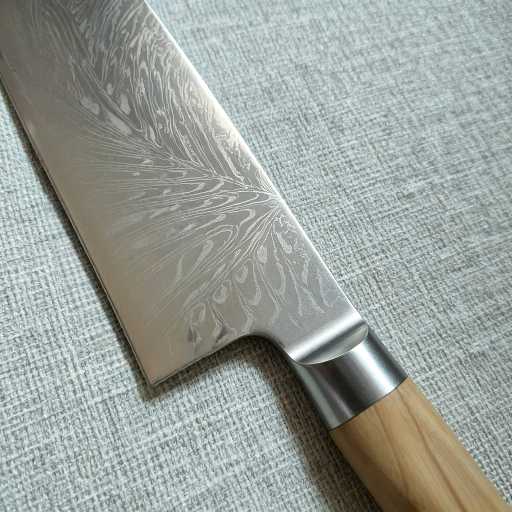 Damascus NAkiri 7-inch Sharp Meat and Vegetable Kitchen Knife, Multi-Purpose Asian Chef's Knife, Suitable for Home and Professional Kitchens, with Ergonomic Handle